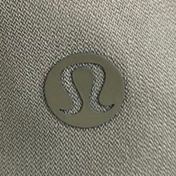 Lululemon On The Fly Olive Green Drawstring Elastic High Waist Mini Skirt Size 4 - Picture 4 of 5